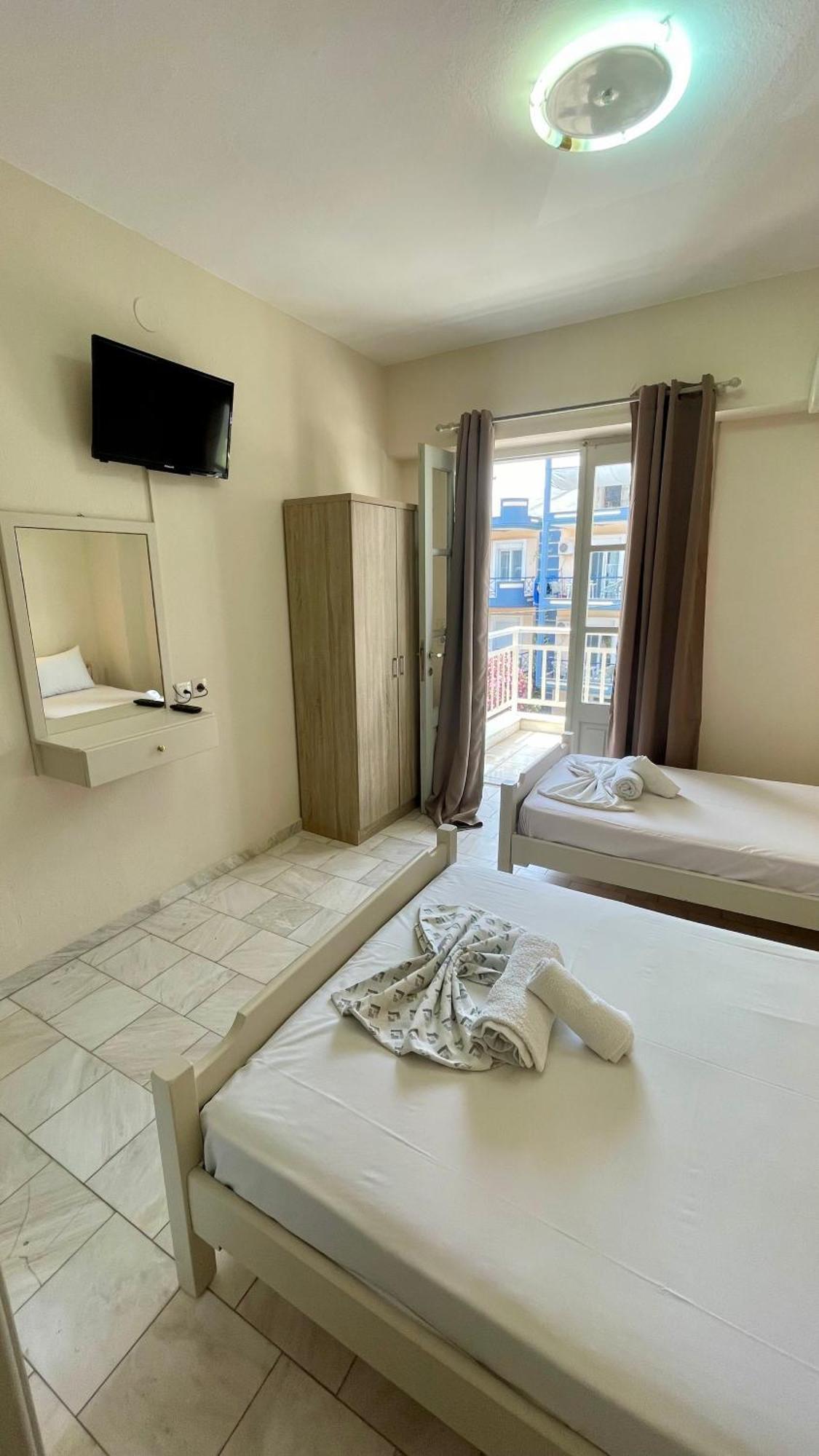 Velonis Apartments 乐托卡亚 外观 照片